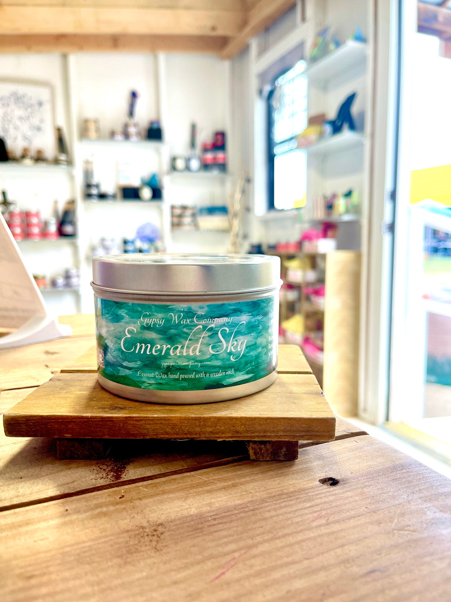 Emerald Sky ~kiwi, crisp apple greens, white orchid, bamboo leaves, peach rose, soft lavender, wild honey, earl grey tea~