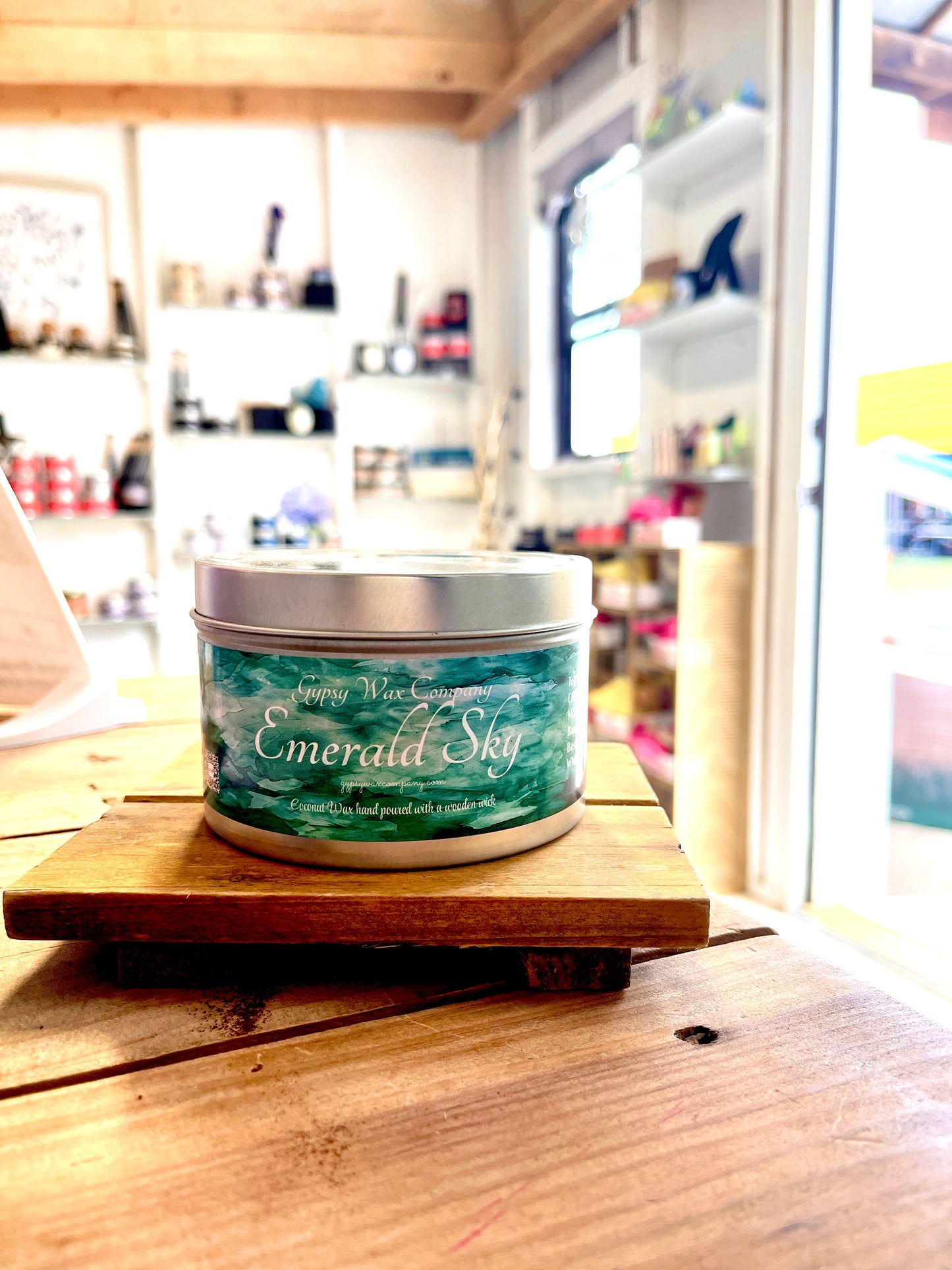 Emerald Sky ~kiwi, crisp apple greens, white orchid, bamboo leaves, peach rose, soft lavender, wild honey, earl grey tea~